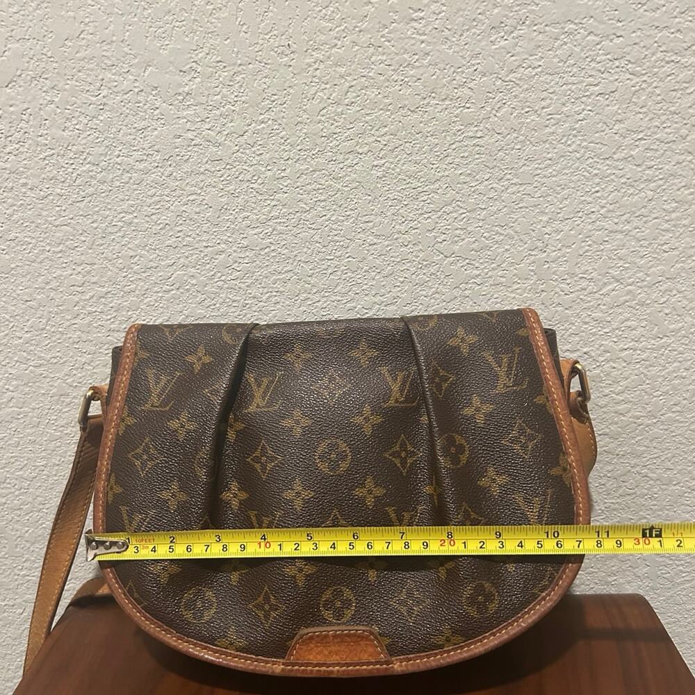 Louis Vuitton Monogram Menilmontant PM Crossbody Flap Bag with COA - Picture 14 of 15